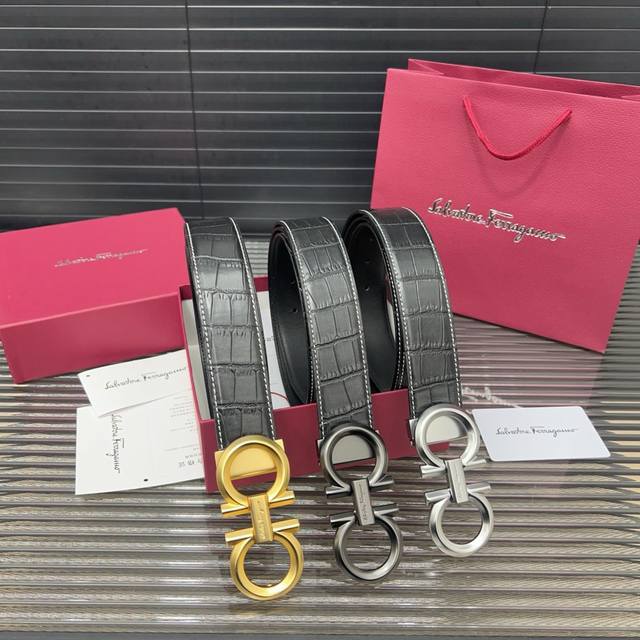 Ferragamo 菲拉格慕 钢扣牛皮腰带 男士经典款皮带 多色可选 时装搭配必备款 优质扣头 采用原厂牛皮带身 高品质全套包装 礼盒 礼袋 小票 Ferragamo 菲拉格慕 钢扣牛皮腰带 男士经典款皮带 多色可选 时装搭配必备款 优质扣头 采用原厂牛皮带身 高品质全套包装 礼盒 礼袋 小票
