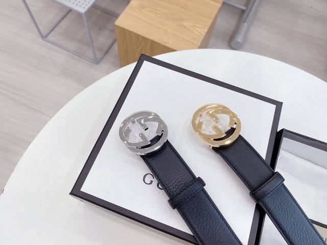 女款♀古奇 专柜同款高档腰带 .带身采用古奇专柜最新元素大气有光泽度100%进口牛皮 采用进口头层荔枝纹皮 持久耐用，显档次有品味秘时尚百搭宽度:3.4厘米 .