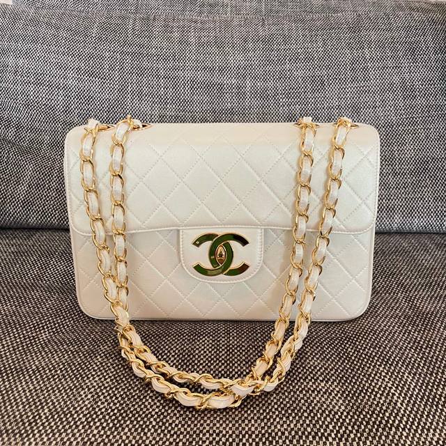 CHANEL VINTAGE 贝嫂同款 绝版大双C金扣包 尺寸:30x21x8cm