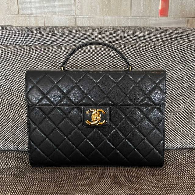 CHANEL VINTAGE 牛皮公文包 尺寸：36.5x4x26.5cm - 点击图像关闭