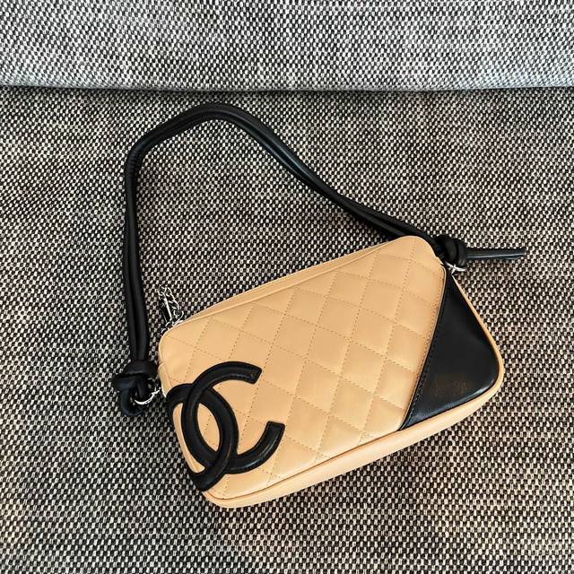 CHANEL VINTAGE 康鹏腋下包 尺寸：21x13x3cm