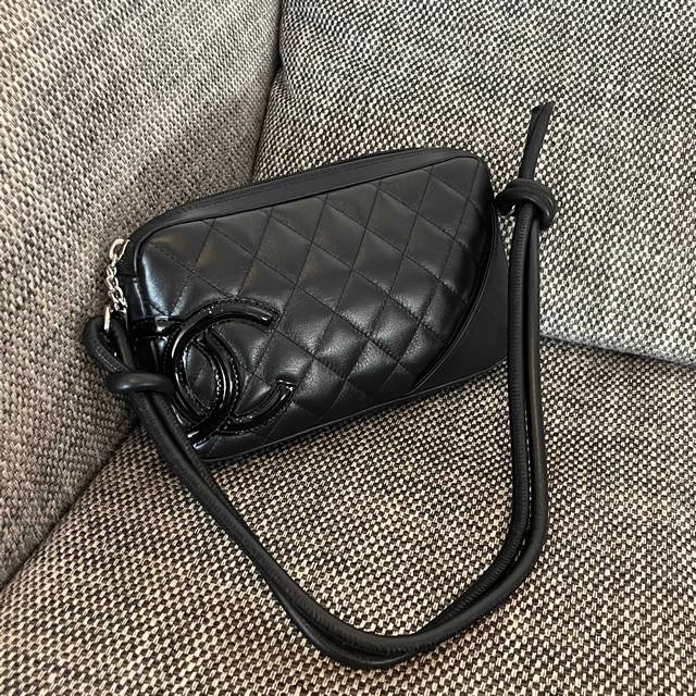 CHANEL VINTAGE 康鹏腋下包 尺寸：21x13x3cm