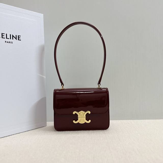 正品级 CELINE24｜TEEN GARANCE漆面牛皮革手袋- 极致丝滑新品GARANCE CELINE的黄金60年代，一定要拥有的漆皮手袋 -恰到好处的精 - 点击图像关闭