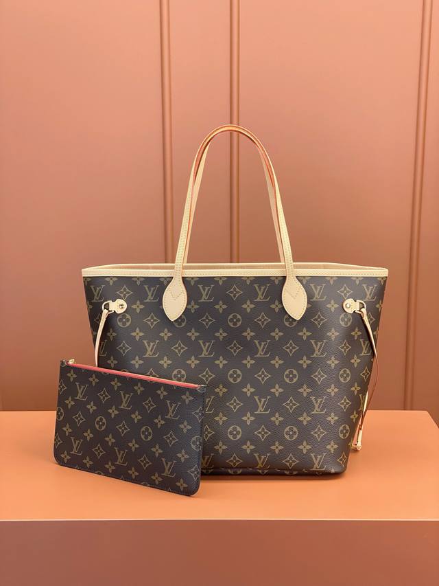 芯片版原厂皮 NEVERFULL 中号手袋 型号：M40995 材料：全钢五金，进口原厂面料 包装：全套原厂免税包装 尺寸：31x28x14CM