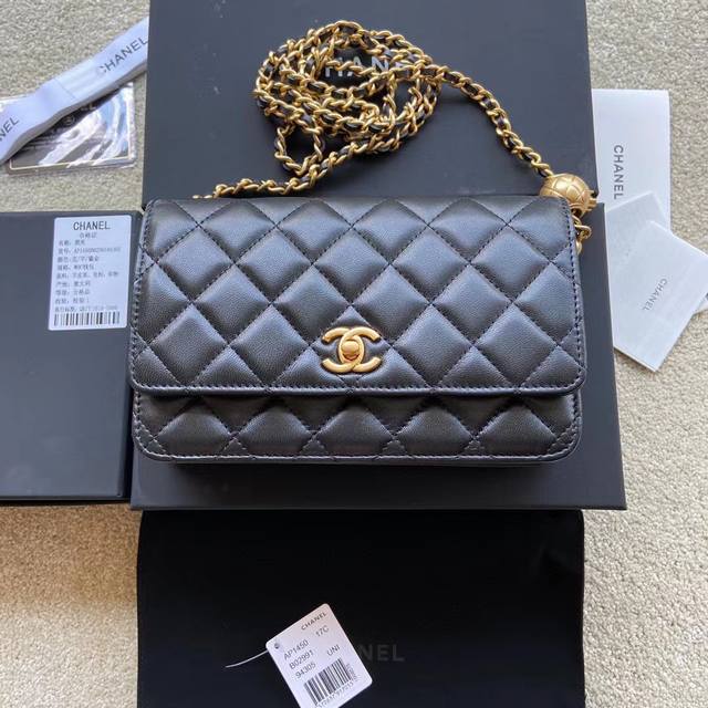 Chanel 回货货号:A 尺寸:W19×H13×D4Cm颜色:黑色羊皮鎏金五金 - 点击图像关闭