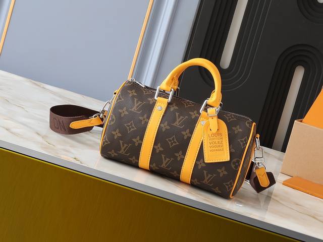 升级原版 M12609 老花黄色，老花蓝色，M11595渐变灰色，M46271黑花 本款 Keepall 25 手袋取材 Monogram Eclipse Re