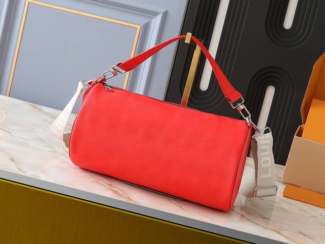 升级原版 M46691 Soft Polochon圆筒包 Softpolochon软圆筒包，女款芭比龙的哥哥版本，也是可以凑情侣搭配.包型设计太拉风了吧！适合帅