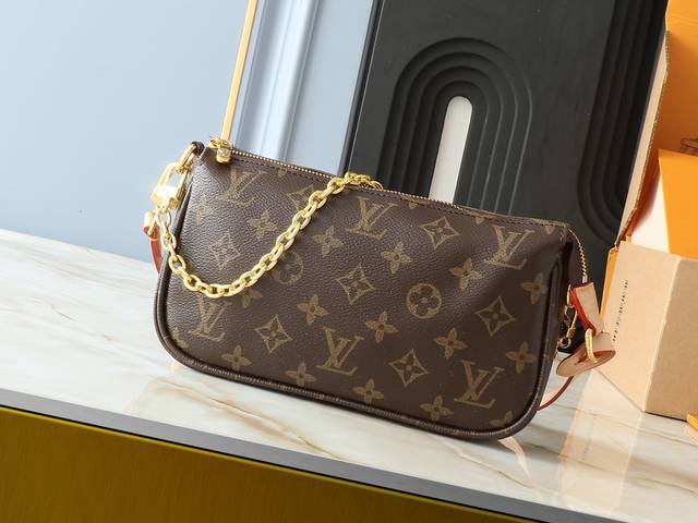 升级原版 M82766老花 新版本 麻将包系列 Pochette Accessoires 手袋、本款 Pochette Accessoires 手袋采用 Mon