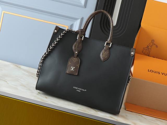 升级原版 M12775 M45607 Mm45595 M46531 M45495本款 Onthego 中号手袋以复古硬箱为灵感，为品牌标志性 Monogram