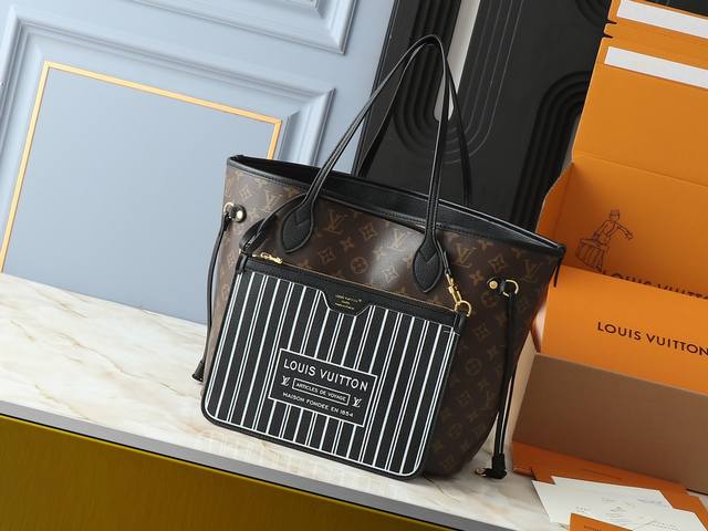 大 ,小 升级原版双面可用M12061 M11946 M12099 M40995 极具传奇色彩的Neverfull中号手袋: 总是能够满足您对手提包的各种需要。 大 ,小 升级原版双面可用M12061 M11946 M12099 M40995 极具传奇色彩的Neverfull中号手袋: 总是能够满足您对手提包的各种需要。