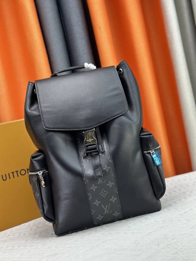 独家实拍-M30417 30419 Outdoor 双肩包 来自 Tagarama 系列的 Outdoor 双肩包融合 Taga 皮革和 Monogram Ec