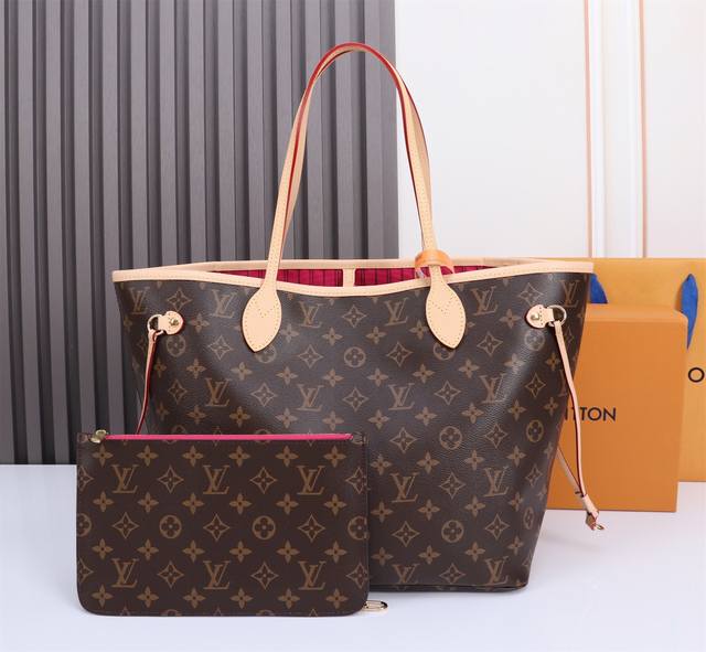 中号 海外原单M41178中号 经典购物袋路易威登新款 Neverfull 全新演绎经典手袋，探索袋内精致细节。重新设计的内袋采用了清新的织物内衬和灵感源自路易