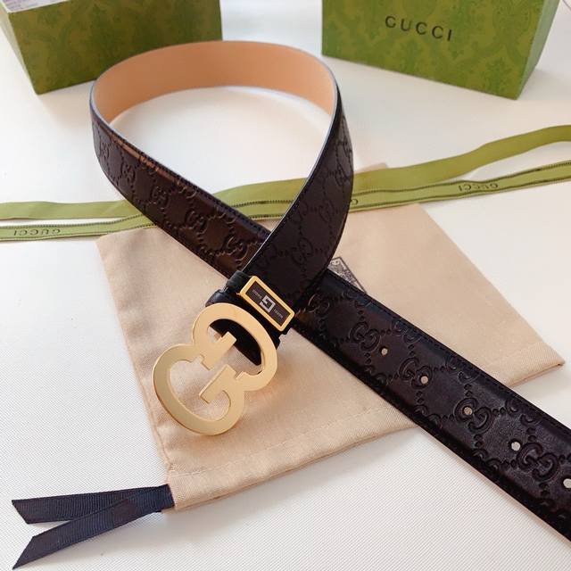 古奇新款G版型精品双色纯铜精品扣，原产进口皮，精细钢印Logo，经典版型高档时尚 ，对版车线，宽度3.8 Cm 专柜最新版买版开模定制