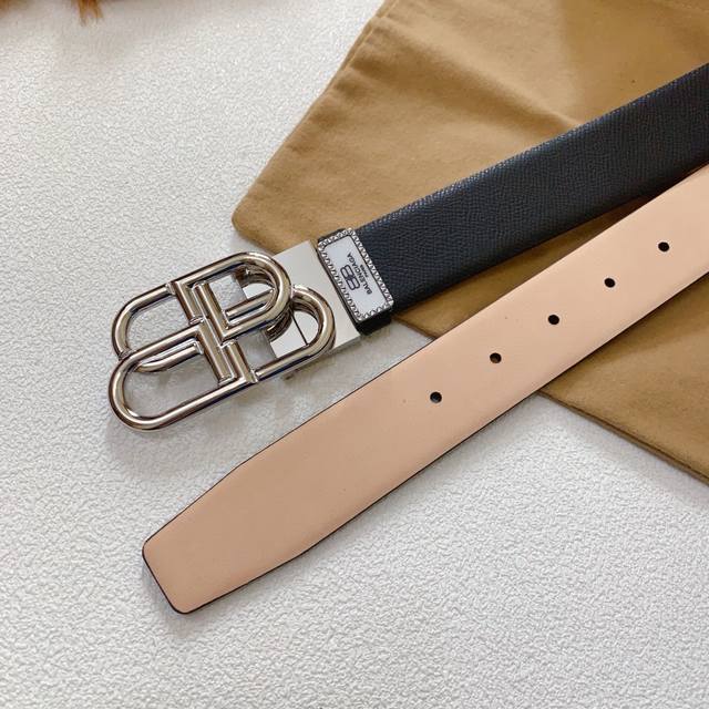 配正版包装代购客户专供货， 巴黎世家新款同步，东莞代工大厂出品精工扣件，精选进口皮料双面带身，请看图片认细节，品质保真， 制作工艺考究 媲美正品无压力 好货上手