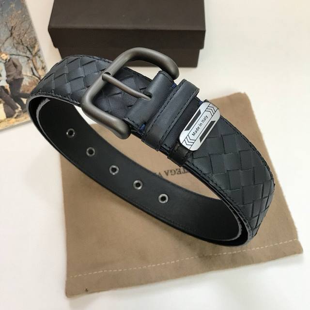 配正版包装，Bv针扣正版同步，顶级高端专供原单，意大利进口真正胎牛皮纯手工编织切边，对照正版开模复刻，精钢喷砂扣件，精细打磨五金 好货上手即知，比拼质量拼做工，