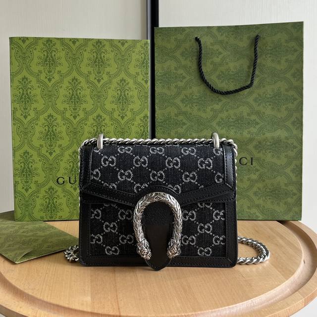 实拍# 款号：421970黑牛仔 尺寸：2015.55Cm 经典永不过时的酒神Dionysus系列封神！！ 虎头五金和链条质感十足！Pvc配皮 单夹层装粉饼、手