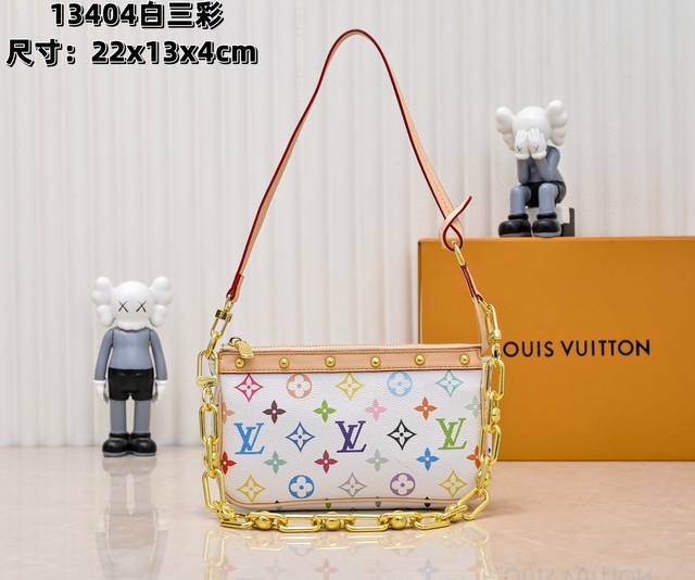 M13404 黑彩 白彩 本款 Pochette Accessoires 手袋取材涂层帆布,以缤纷 Monogram 图案演绎路易威登×村上隆跨界合作系列的灵动 M13404 黑彩 白彩 本款 Pochette Accessoires 手袋取材涂层帆布,以缤纷 Monogram 图案演绎路易威登×村上隆跨界合作系列的灵动