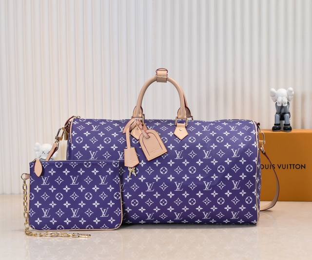 M41416 M11565 此款杰作诞生于 1930 年，在传统工艺和大胆创新之间开拓出品牌精湛匠艺。经典之作不断推陈出新，此次携 Monogram 丝印图案焕