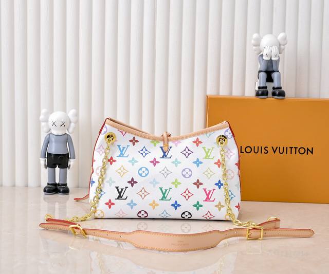 新款 官网对版做法 独家实拍M13014老花 中古小号 灵感源自档案馆的复古细节，明快的内衬色调为 Monogram 经典帆布增加了更多活泼生动之感。轻便小巧，