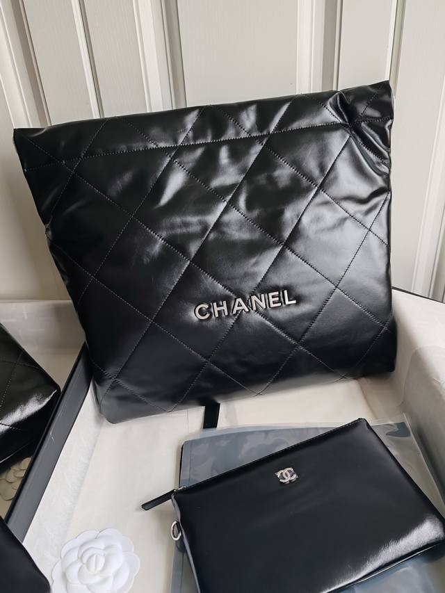 现货 现货 图中39Cm 芯片版Chanel 油腊牛皮 购物袋 子母包 单肩包小3260中3261尺寸：小35*37*6 中39*42*8