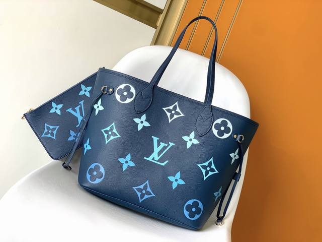 M46516香草黄 M46514蔚蓝色 顶级原单本款 Neverfull 中号手袋以 Monogram Empreinte 皮革传递柔婉韵致,其上点缀渐变色彩大 M46516香草黄 M46514蔚蓝色 顶级原单本款 Neverfull 中号手袋以 Monogram Empreinte 皮革传递柔婉韵致,其上点缀渐变色彩大