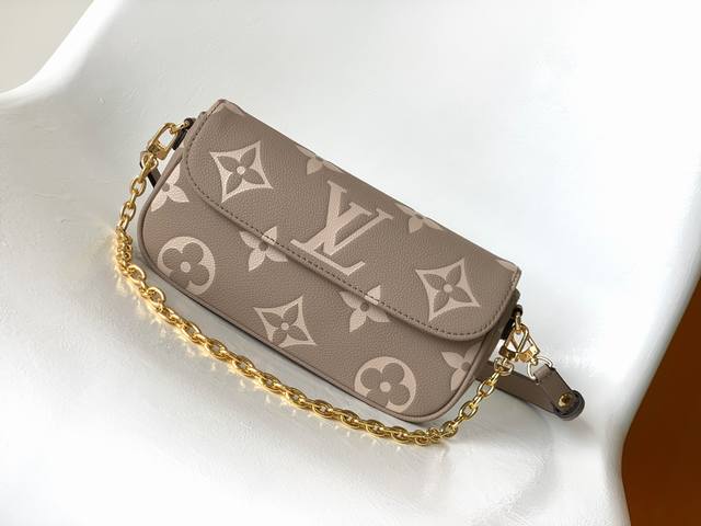 M82210米白 M82154黑色 M82211灰色Wallet On Chain Ivy 手袋于 Monogram Empreinte 粒面皮革表面压印大号