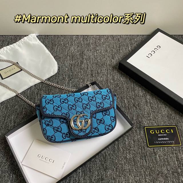 升级版实拍# 款号:476433彩布 尺寸:16.5-10.2-5.1Cm 春夏新款 Gg Multicolor系列Marmont迷你撞色 迷你尺寸容量还是很不 升级版实拍# 款号:476433彩布 尺寸:16.5-10.2-5.1Cm 春夏新款 Gg Multicolor系列Marmont迷你撞色 迷你尺寸容量还是很不