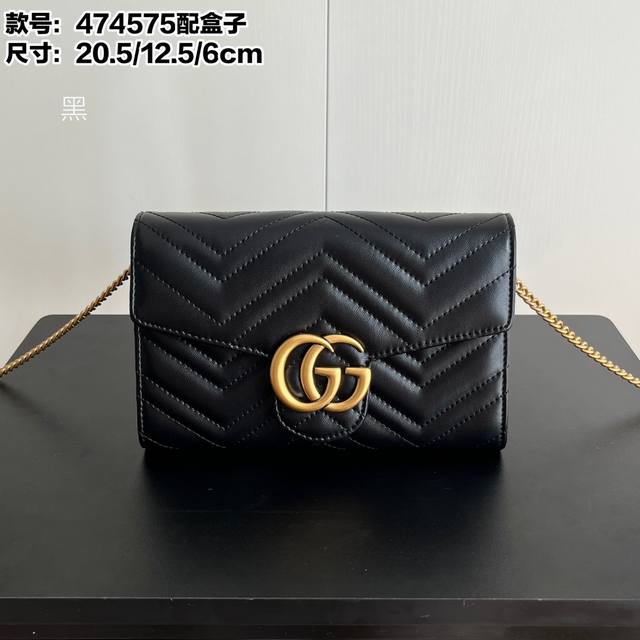 实拍# 型号：474575牛皮配盒 尺寸：20X 13X 6Cm Gg Marmont Woc系列迷你链条包 翻盖扣Gg古铜五金 背后缝线Gg 内里多隔层、放零
