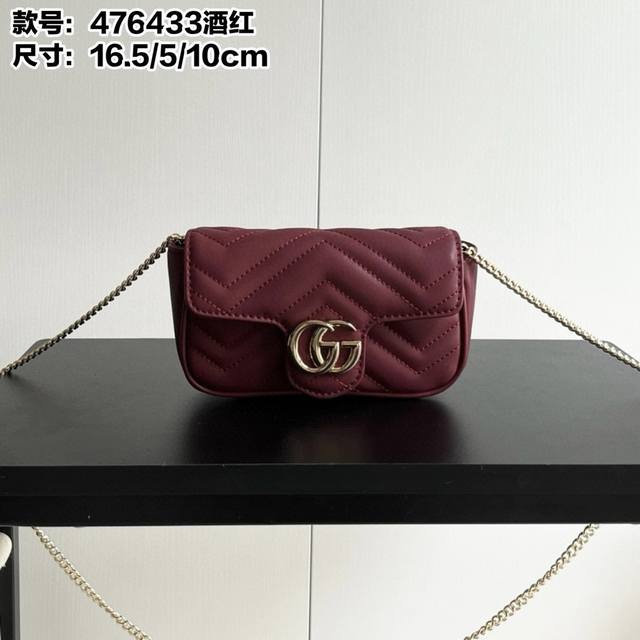 升级版实拍# 牛皮配盒 款号：476433酒红 尺寸：16.5-5-10Cm Gg Nanomarmont 迷你 升级版本手感超好耐装 包包虽小 放Xs+钥匙+