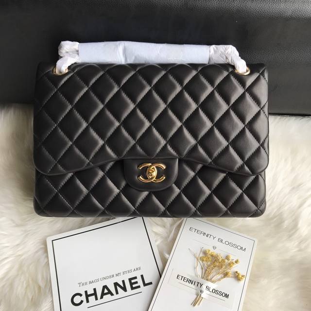 香奈儿Chanel 1：1对标专柜顶级 意大利进口Gr原厂小羊皮 经典Classic Flap Jumbo Bag 原厂小羊皮细腻加十足的肉感，显示出非常饱满的