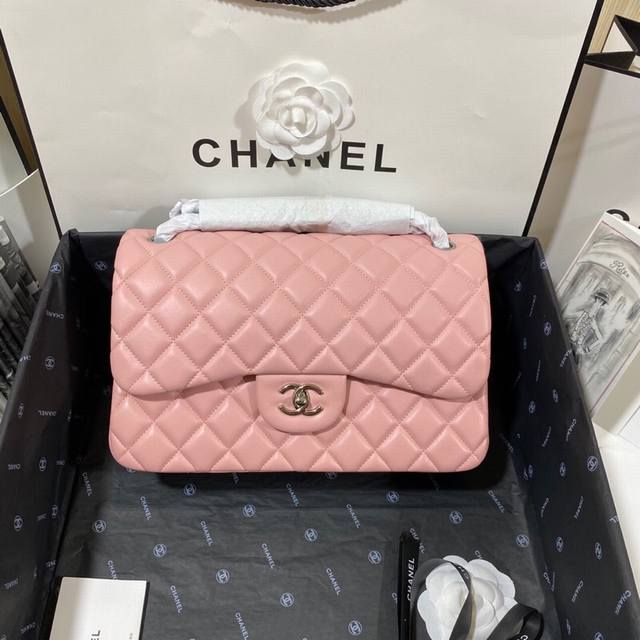 香奈儿Chanel 1：1对标专柜顶级 意大利进口Gr原厂小羊皮 经典Classic Flap Jumbo Bag 原厂小羊皮细腻加十足的肉感，显示出非常饱满的