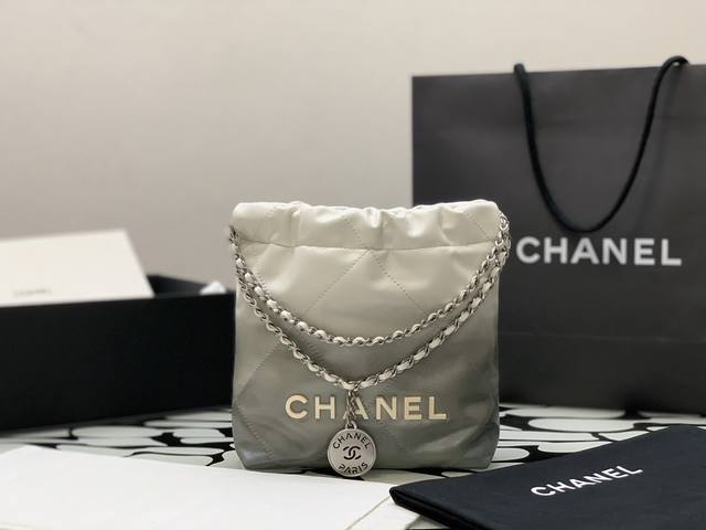 香奈儿Chanel 1：1对标专柜顶级 意大利进口原厂胎牛皮 23S Mini 22Bag五金穿皮链条皮绳链条，一包多用，可斜挎可手提可双肩背哦，也可使用调节扣