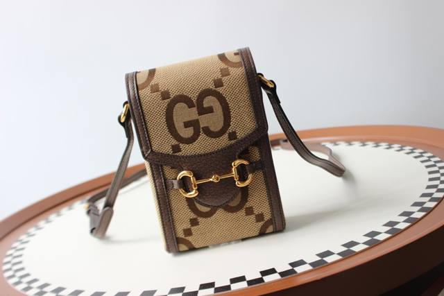 顶级原单原厂皮 新款专柜品质，顶级原单货，实物实拍，款号：625615，尺寸：11.5X17X4Cm，1955马鞍手机包，意大利原厂皮，正品开模，保证可对比正品