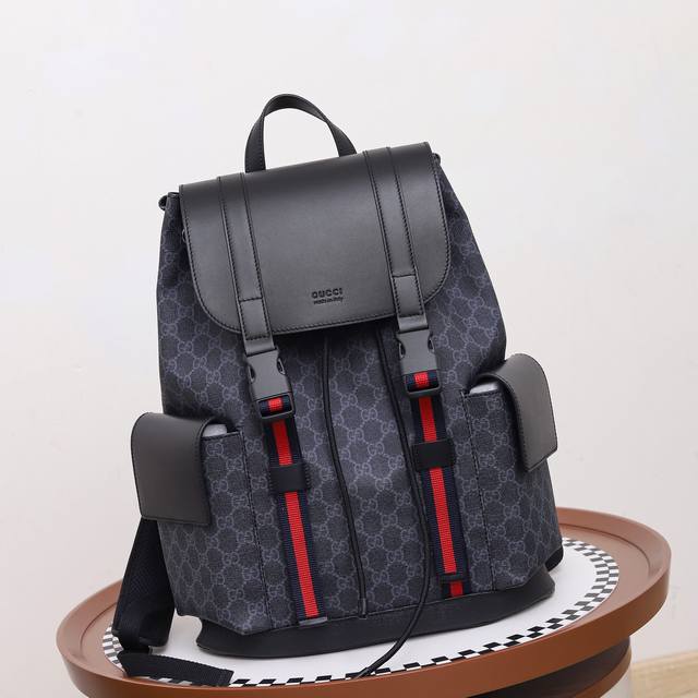 顶级原单原厂皮 Gucci新款专柜品质，顶级原单货，实物实拍，款号：495563，尺寸：34X42X16Cm，材质，顶级头层原单牛皮，最超酷最实用最好卖的黑色双