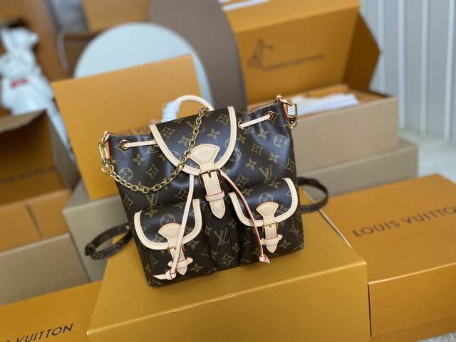 厂价 。 最高版本原厂皮顶级原单配专柜全套包装 顶级原单高品质 M46932Excursion 小号背包以经典 Monogram 帆布和牛皮革塑造摩登袖珍构型其