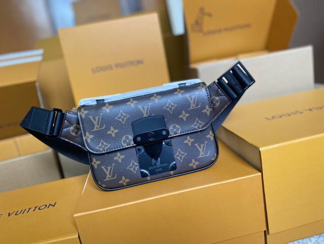顶级原单 M45807 黑色 M45864黄 此新款 S Lock Sling 手袋配有以路易威登传统硬箱锁扣为灵感的磁吸锁扣，可确保个人物品安全无虞。Mono
