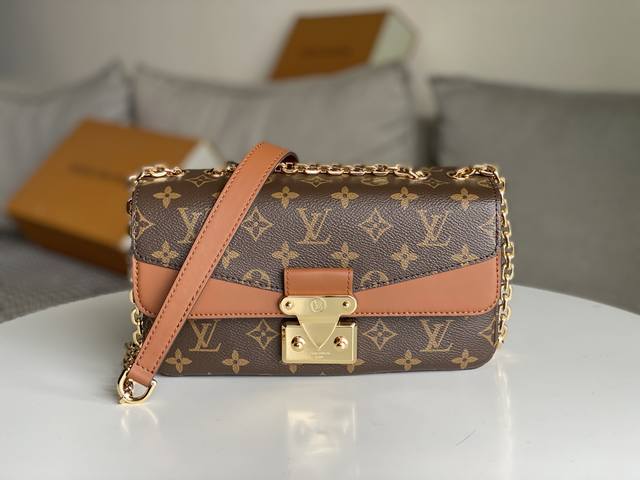 对版开发细节完美原单全钢五金 Marceau 链条包 M46126M46127 黑色 路易威登于 春季推出 Marceau 链条包，以玲珑尺寸演绎 Pochet