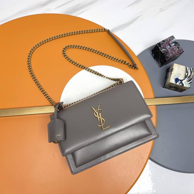 原单 无敌经典款牙签纹Sunset日落包原厂皮版本！出了这么长时间热度依然不减，可见它受人喜欢的程度非同一般！高品质原厂正品皮，正品开模五金，追求每一个每一个细