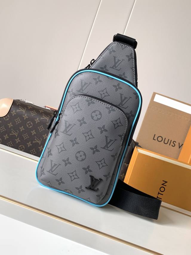 动态变码芯片 顶级原单 M11703灰蓝配色 独家背景实拍 M47137黑花 对版 本款 Avenue 小号单肩包选用 Monogram Eclipse 涂层帆