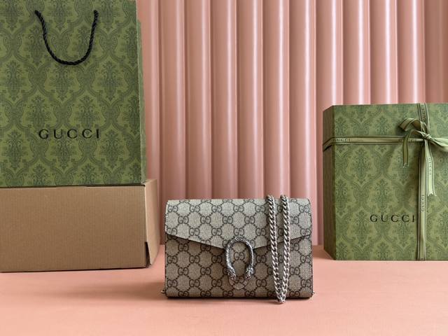 原厂皮配专柜全套包装 Gg 原厂皮，乌木色双G面料Pvc配真皮链条迷你手袋 钱包，小包带有可拆卸式肩带 内部空间充裕 正品完美复刻，顶级意大利进口牛皮做工精细