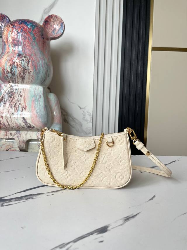 顶级原单 独家实拍 M80349黑 M81066白 春季系列 Easy Pouch On Strap 手袋取材 Monogram Empreinte 皮革,以 顶级原单 独家实拍 M80349黑 M81066白 春季系列 Easy Pouch On Strap 手袋取材 Monogram Empreinte 皮革,以