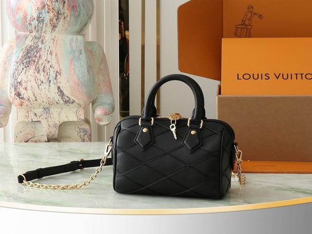 顶级原单 独家实拍 M24261黑色 对版 菱格全皮Speedy枕头包系列 Speedy BandoulièRe 20 手袋 本款 Speedy Bandoul