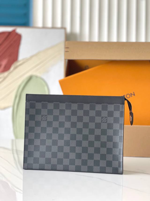 芯片钢 特级Mb加强版 对柜变码芯片 N41696 黑格 皮料是正品法国A级品质、手工 油边细节非常精致 配Vip包装 尺寸:27X21X5