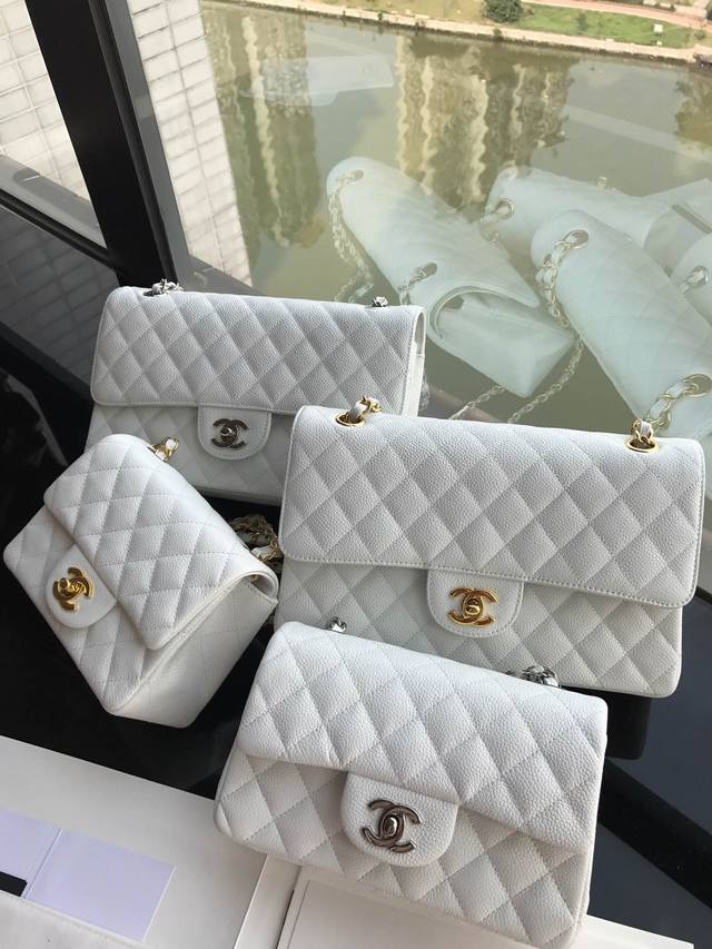 Cf25Cm白色金扣，进口鱼子酱，顶级原单货，原厂皮料配原厂五金。