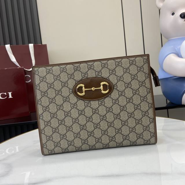 配全套原厂绿盒包装 G家新款。市场顶级独家控货，专 柜品质 采用进口牛皮，原厂五金！精致做工。独家实物拍照质量如图可见 。 款号: 621890。 尺寸：宽25