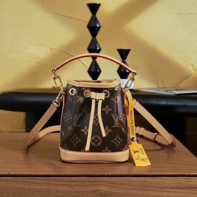 特级货 独家首发型号 动态码 ：M81266特级加强版皮料是正品代工厂意大利A级皮料 特级正品 :所谓的特级正品．是在于品质、五金、面料、手工、油边、A级出品、