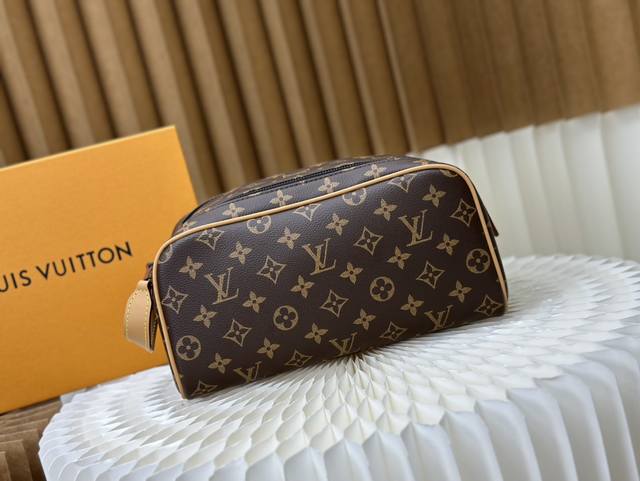 动态变码芯片 顶级原单 M46354 黑花 M46696蜡皮 N40127黑格 M44494老花 顶级原单 本款 Dopp Kit 盥洗袋选用 Monogram