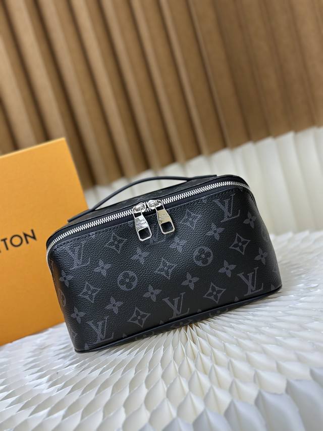 动态变码芯片 顶级原单 M11508黑花 M11750老花 顶级原单 Toiletry Bag 2 Compartments Sd盥洗袋取材 Monogram