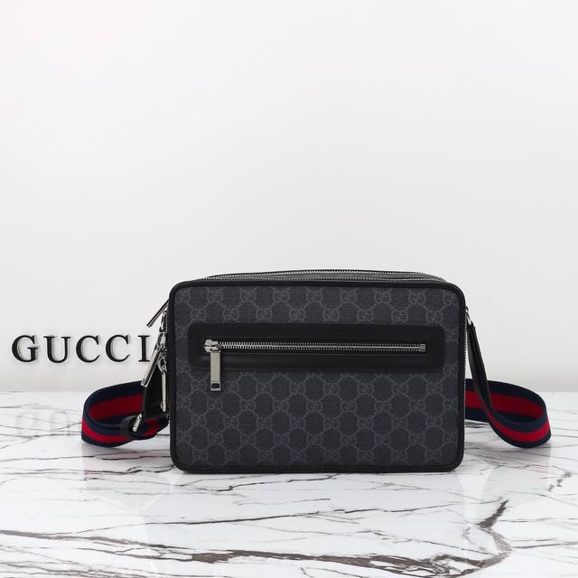 专柜品质,原厂皮,款号822072克胶尺寸:宽26.5X高17.5X侧宽8。现货出货! 专柜品质,原厂皮,款号822072克胶尺寸:宽26.5X高17.5X侧宽8。现货出货!