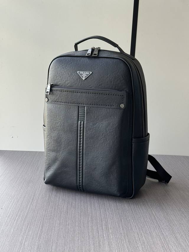 顶级专柜老鼠高端狠货最新火爆款普拉达手提双肩背包大量出货啦,叫嚣专柜货顶级原单货纸上谈兵吹牛皮的咱不会,请让狠货说话。款式可以复制抄袭,材料做工骗不了懂的人。里 顶级专柜老鼠高端狠货最新火爆款普拉达手提双肩背包大量出货啦,叫嚣专柜货顶级原单货纸上谈兵吹牛皮的咱不会,请让狠货说话。款式可以复制抄袭,材料做工骗不了懂的人。里